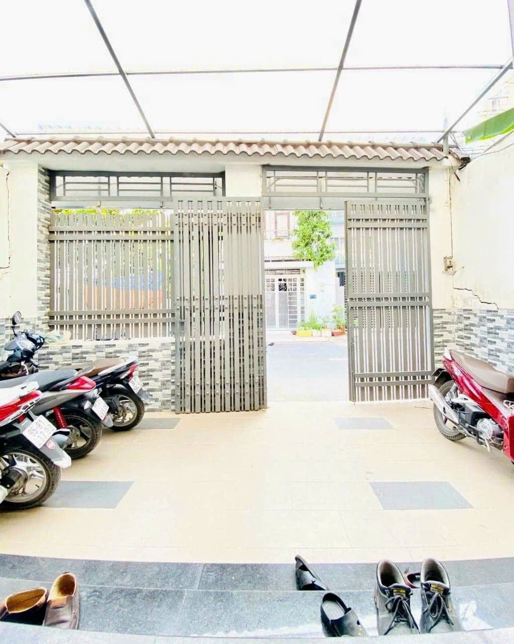 Nhà gần Vivo, Rmit, 4 tầng, diện tích đẹp vuông vức