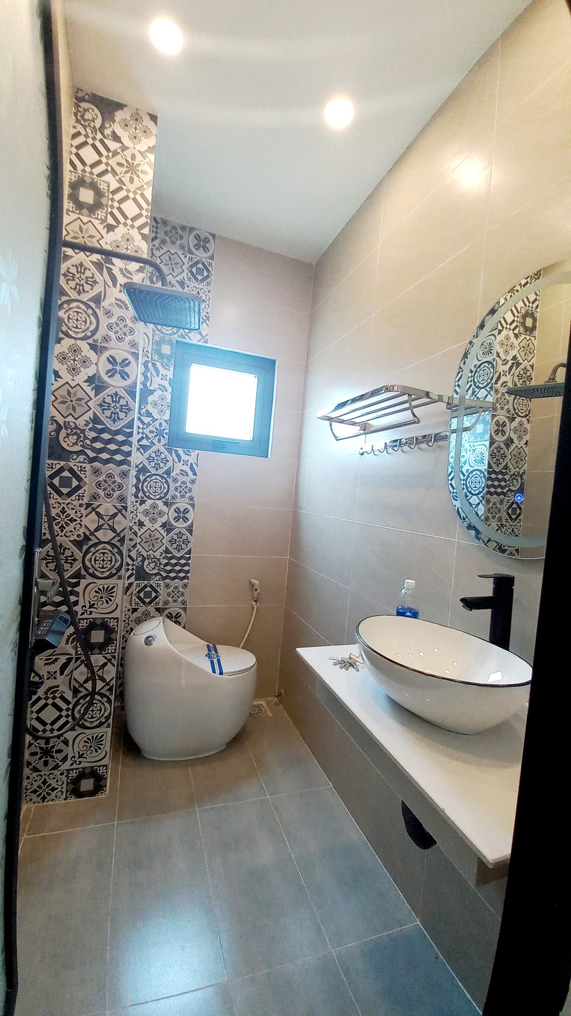 BÁN NHÀ 40M2 NỞ HẬU, HXH ĐƯỜNG VĨNH VIỄN, QUẬN 10, CHO THUÊ 15TR/TH, CHỈ 5,X TỶ