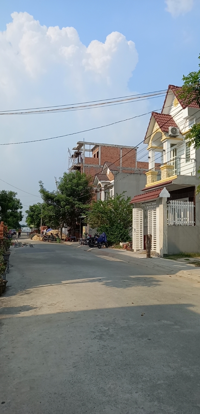 EM KẸT TIỀN BÁN BÁN CĂN NHÀ ĐẸP - NGAY KHU NGHỈ DƯỠNG CÁT TƯỜNG PHÚ SINH -DTS 118M2 - NHỈNH 1TỶ- GỌI EM 090 314 9262.	