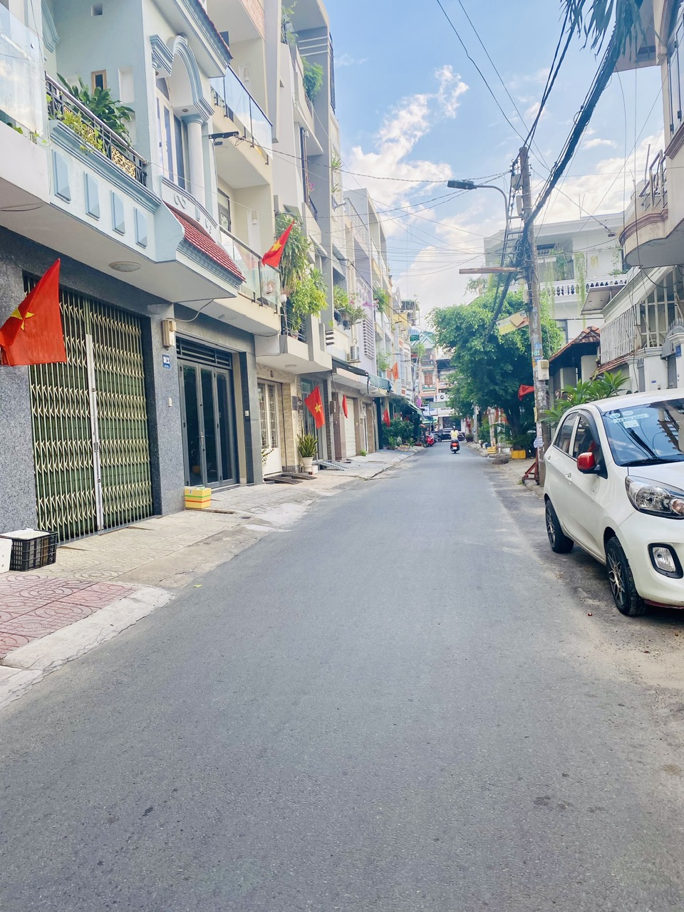 🔥GÒ DẦU - HẺM 4M - 61M 4 TẦNG - 3 PHÒNG NGỦ GIÁ 5.5 TỶ TL💥