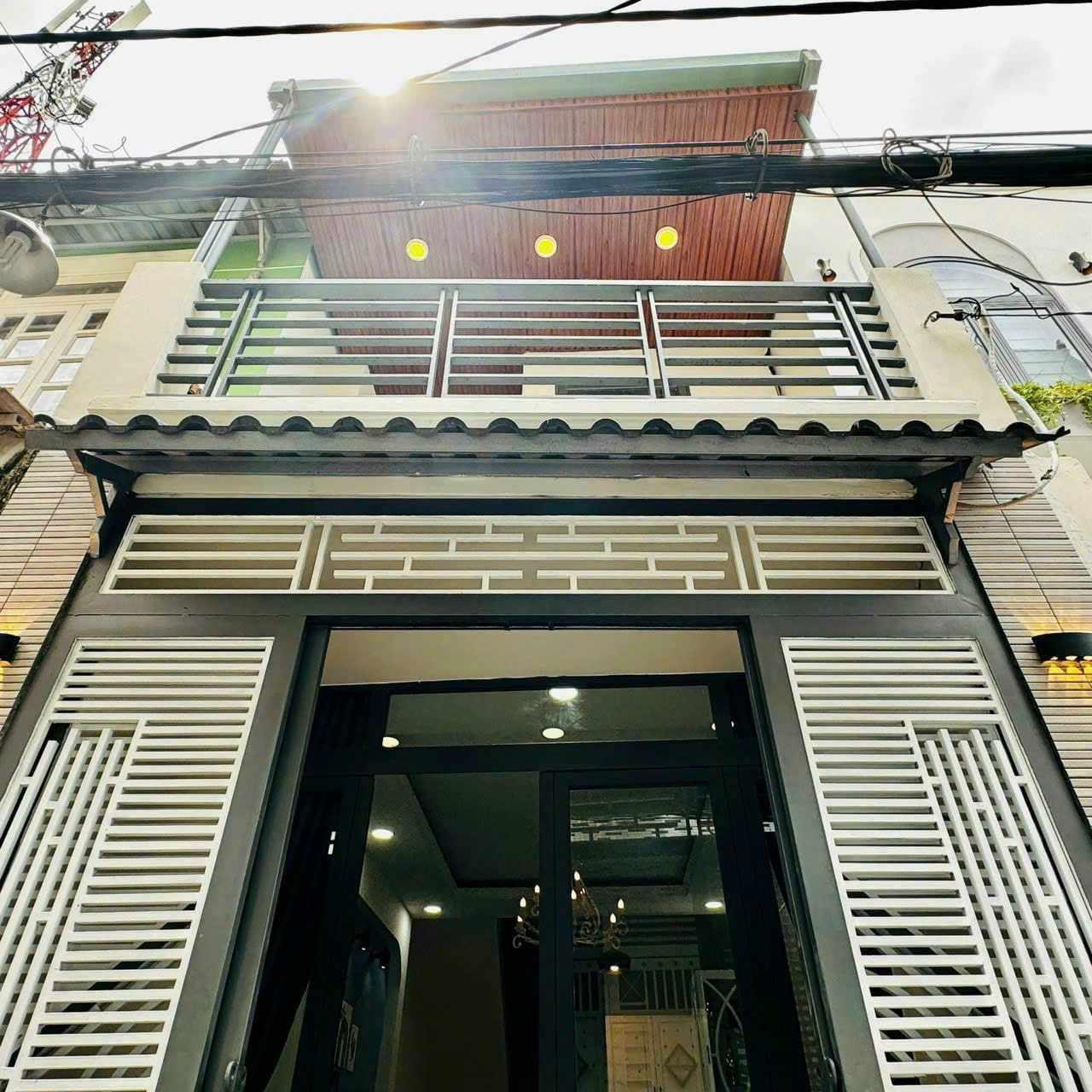 NHÀ MỚI NỞ HẬU - PHẠM VĂN CHIÊU - GÒ VẤP -  35M2(3.6X10M) - 2 TẦNG BTCT - FULL NỘI THẤT - CÁCH