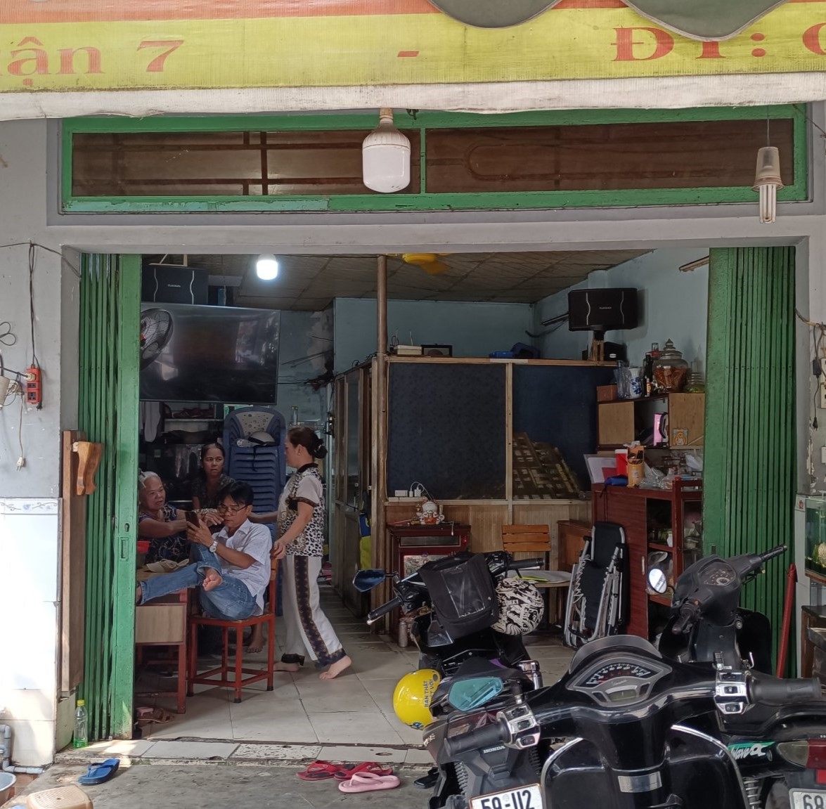 Nhà mặt tiền Nguyễn Thị Thập, 1 trệt 1 lầu ngang hơn 5m cách Lotte Q7 vài bước chân. Chỉ nhỉnh 14 tỷ