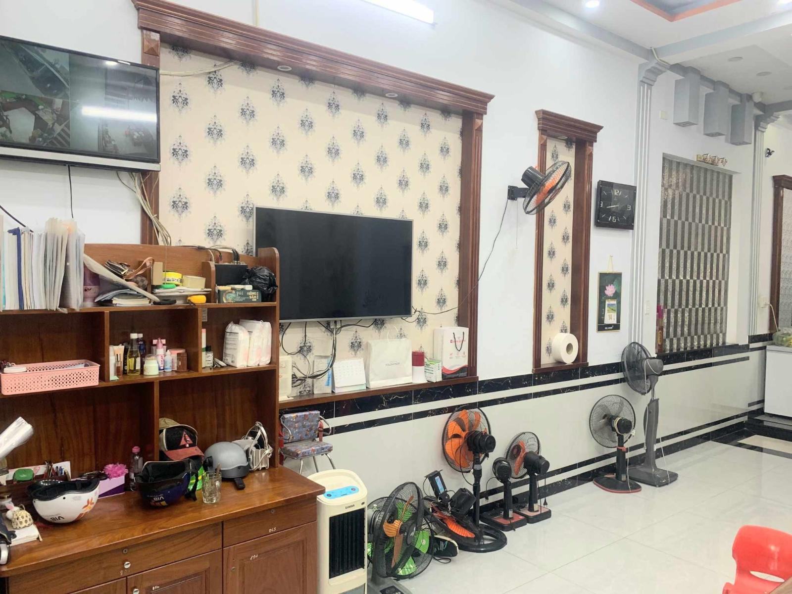 Bán nhà đường Lê văn Khương, Q.12, Đ.10m có lề, 73m 4T, ở KD chỉ 6.8 tỷ.