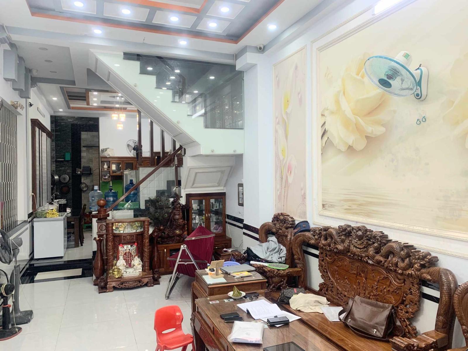Bán nhà đường Lê văn Khương, Q.12, Đ.10m có lề, 73m 4T, ở KD chỉ 6.8 tỷ.