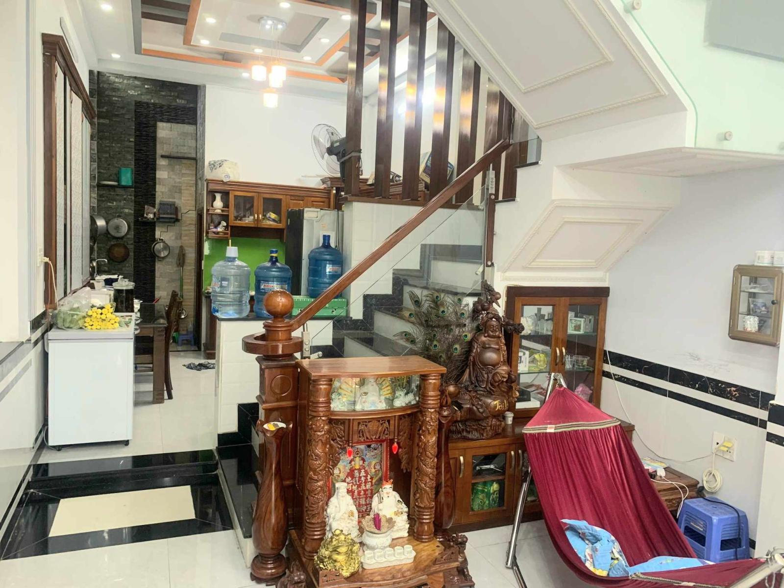 Bán nhà đường Lê văn Khương, Q.12, Đ.10m có lề, 73m 4T, ở KD chỉ 6.8 tỷ.