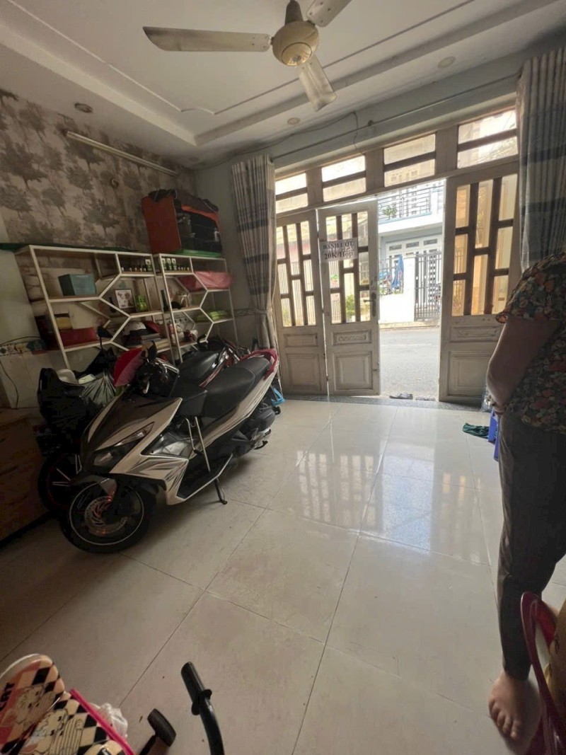 Bán gấp! nhà hẻm XE TẢI tránh, 44m2 x 2T, 2PN, chỉ 3.37 tỷ. Hiệp Thành 17, Q12.
