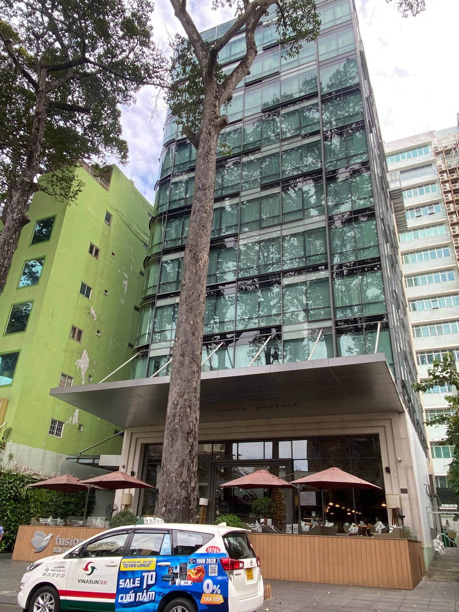 Bán tòa khách sạn 4 sao Fusion Suites Sài Gòn - Q1. Số 3 - 3A - 3B - 5 Sương Nguyệt Ánh