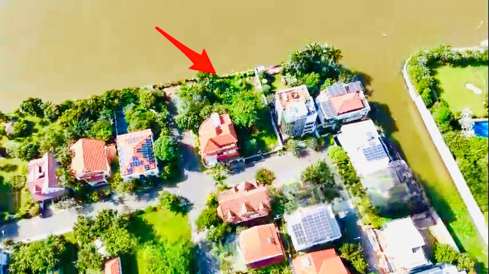 Bán Đất Biệt Thự Giáp Sông Sài Gòn,Thảo Điền,Quận 2 DT:600m2(16x38m) Vị Trí Cực Đẹp
