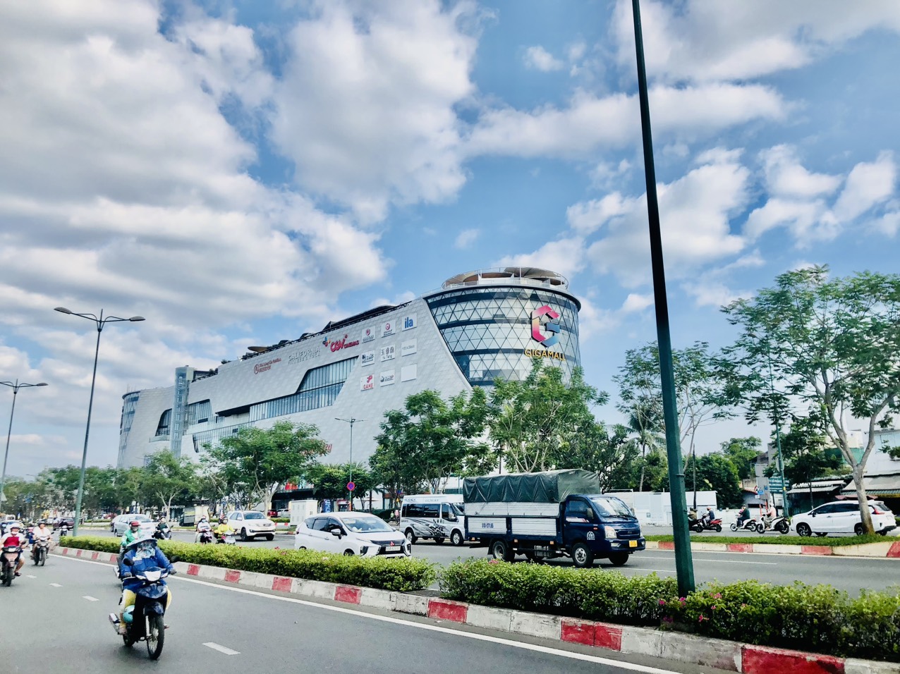 Cần bán nhà MT Đường 20 đối diện Mega Mall ngay sát Phạm Văn Đồng  chỉ 18ty5