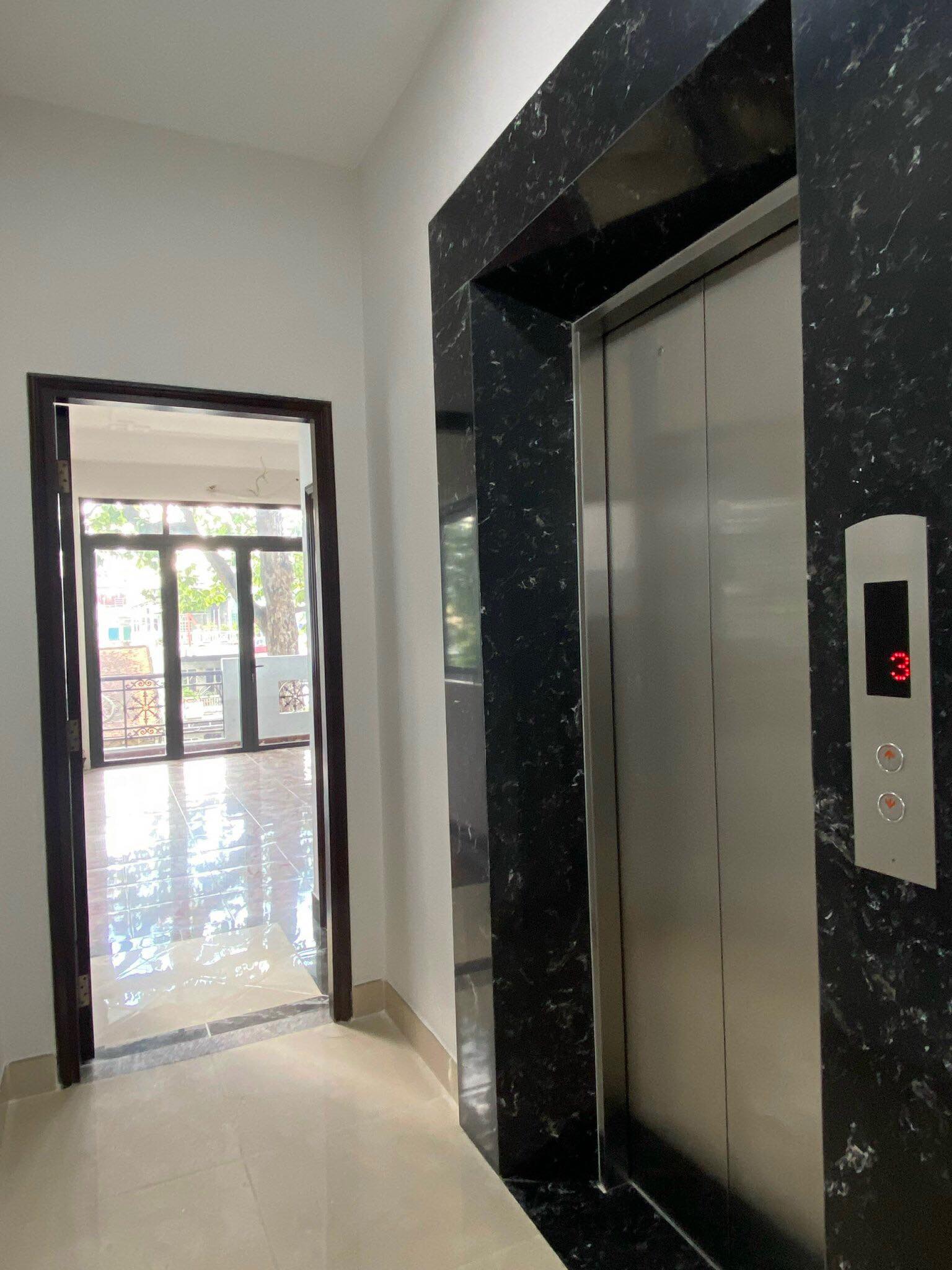 Bán nhà mặt tiền Hồng Bàng-9PN-thang máy+nội thất đẹp-cạnh bv+Hùng Vương Plaza-kinh doanh VIP