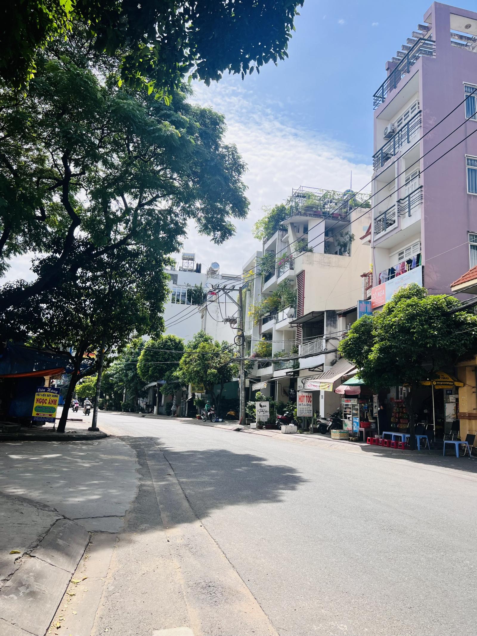 Chính chủ cần bán gấp mặt tiền đường Nguyễn Thị Nhỏ P16 Q.11 Dt 8x17 nhà 3 tầng giá 29.5 tỷ