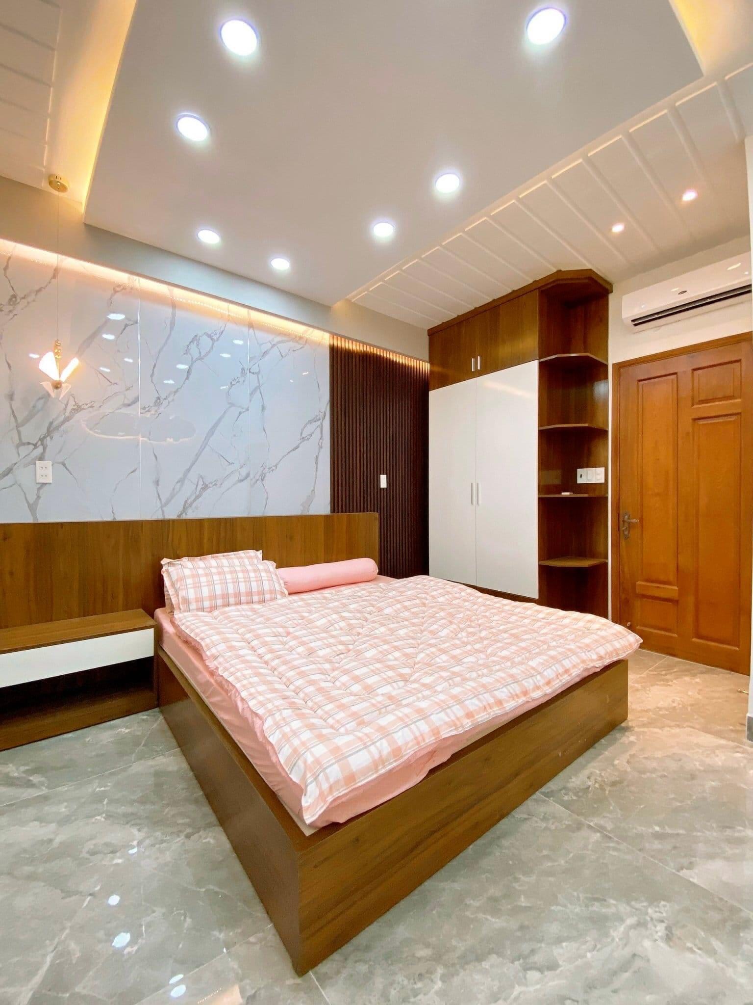 Bán nhà riêng tại Đường Bàu Cát Đôi, Phường 12, Tân Bình, Tp.HCM diện tích 160m2  giá 19 Tỷ