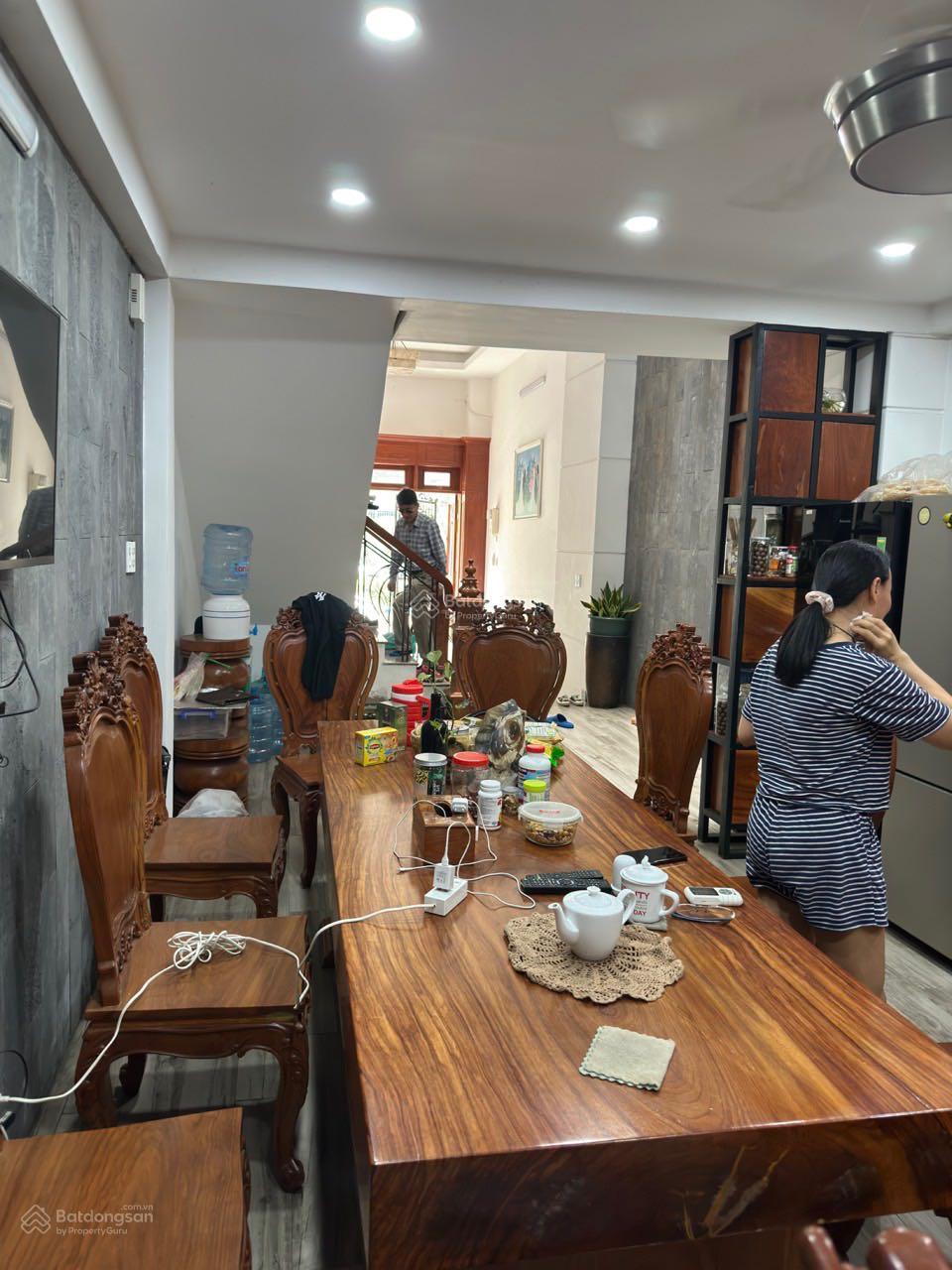 Bán nhà sát mặt tiền đường Đặng Thùy Trâm, diện tích 96m2(4x24m) , KC 4 tấm mới cứng LH 0352532539