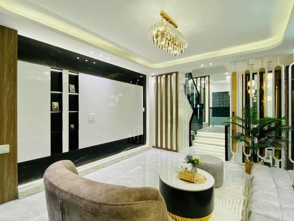 Cần bán gấp căn nhà riêng đường Cộng Hòa phường 4 quận Tân Bình 4.5x20m, trệt, 3 lầu sân thượng giá 16.5 tỷ 