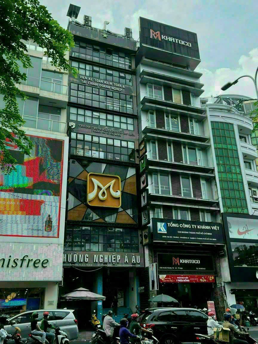 Bán nhà mặt phố tại Đường Phan Văn Hân, Phường 17, Bình Thạnh, Tp.HCM diện tích 202m2  giá 65 Tỷ