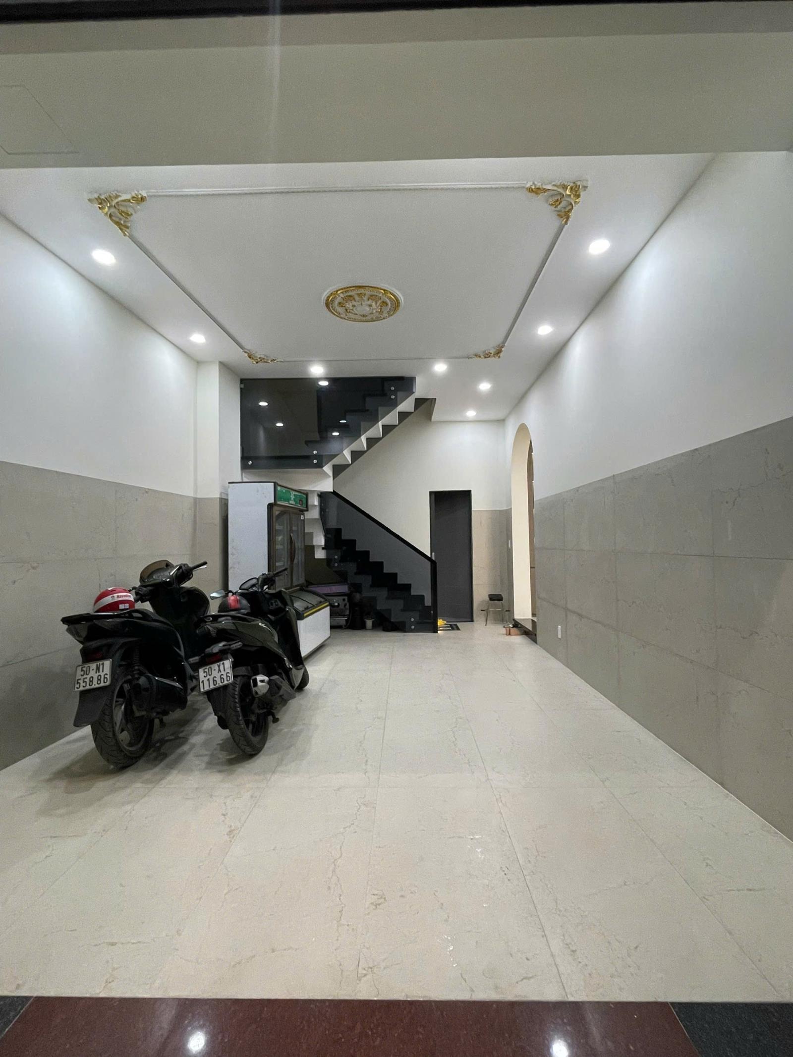 Nhà Bán Hẽm Nhựa 7m - 5 Tầng Mới - Đường Bình Thành - DT 14 x 10m