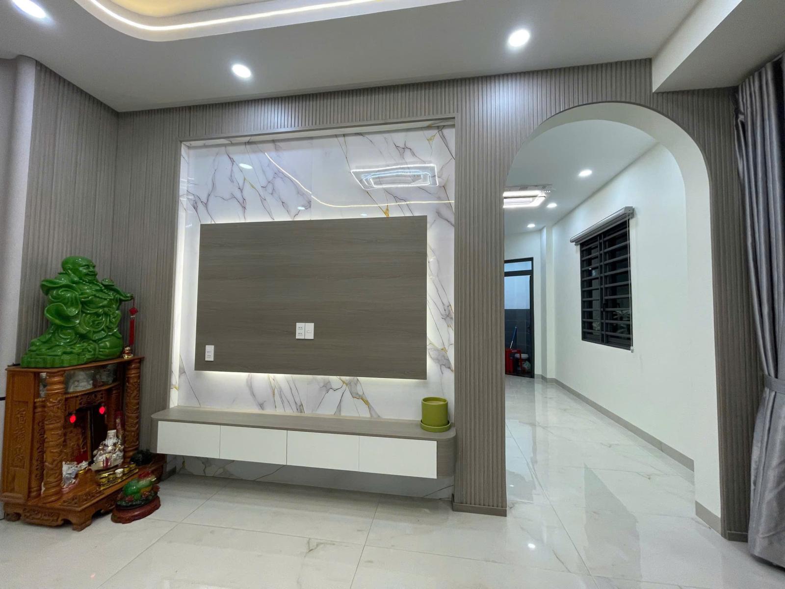Nhà Bán Hẽm Nhựa 7m - 5 Tầng Mới - Đường Bình Thành - DT 14 x 10m