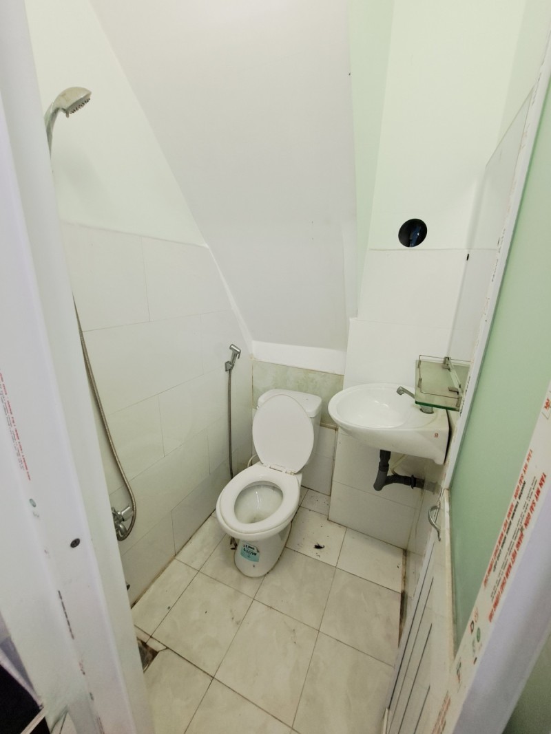 ẤP CHIẾN LƯỢC - BÌNH TÂN - 18M2 - 3 TẦNG 2PN 2WC - CHỈ 2.28 TỶ
