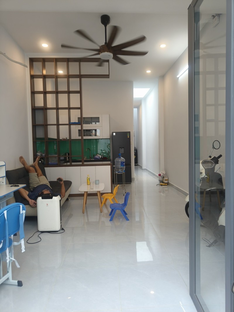 Bán nhà đường số 61, Phước Long B, Q9,Thủ Đức, Hồ Chí Minh, diện tích 52m2, giá 5,55  tỷ, sổ hồng.