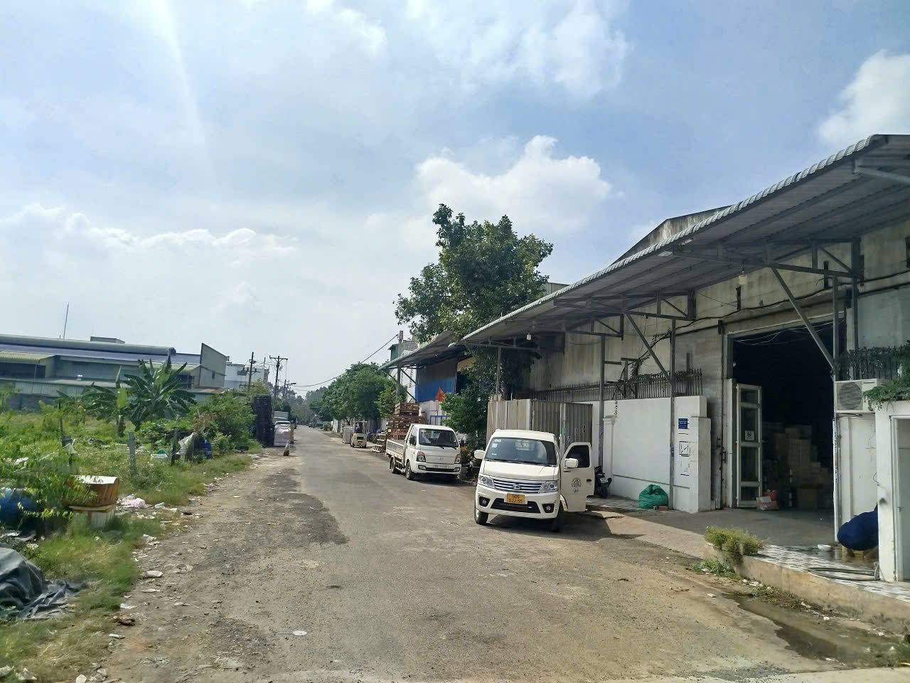 Bom Tấn chỉ 33tr/m2 đất full thổcư5600m2 đường Nguyễn Thị Điệp Hóc Môn đường 10m185 tỷ