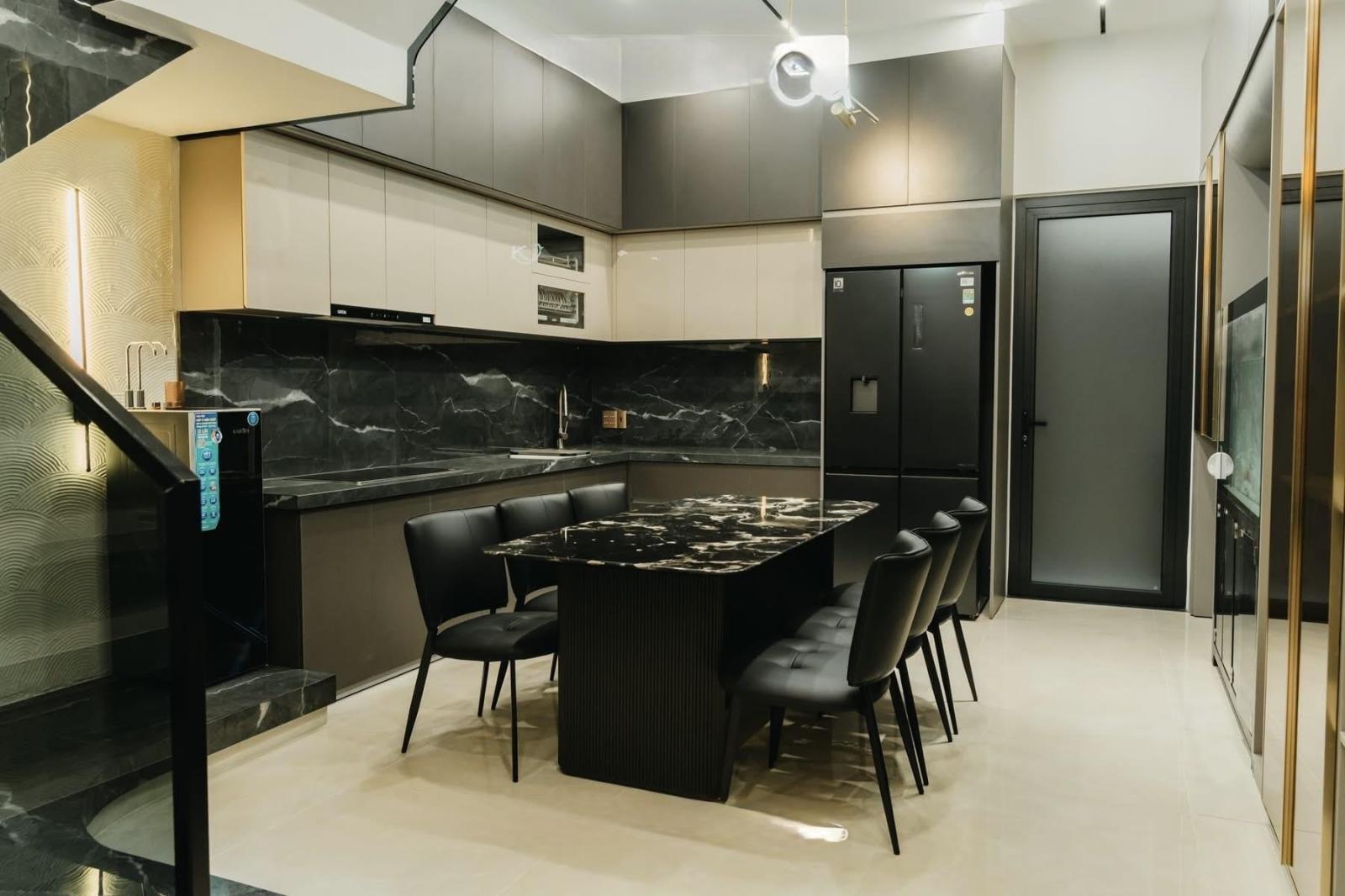 **Bán nhà mặt tiền Lê Lai, phường 12; Tân Bình; 4,6*14m 4 tầng dòng tiền