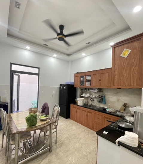 Cần bán nhà 3tầng- 4x19- giá chỉ hơn 5 tỷ