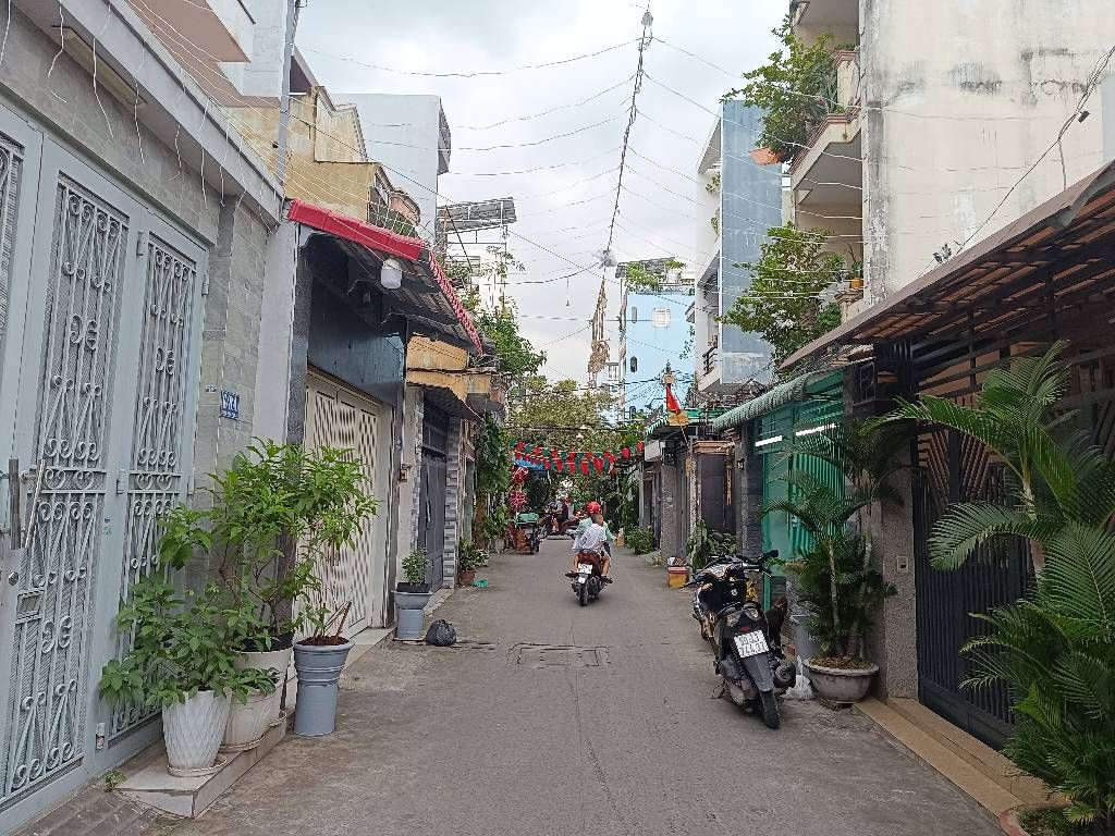 Bán nhà mặt tiền Phạm Hùng 6.3x19 Cực Hiếm chỉ 12 tỷ 2 - 0931172218