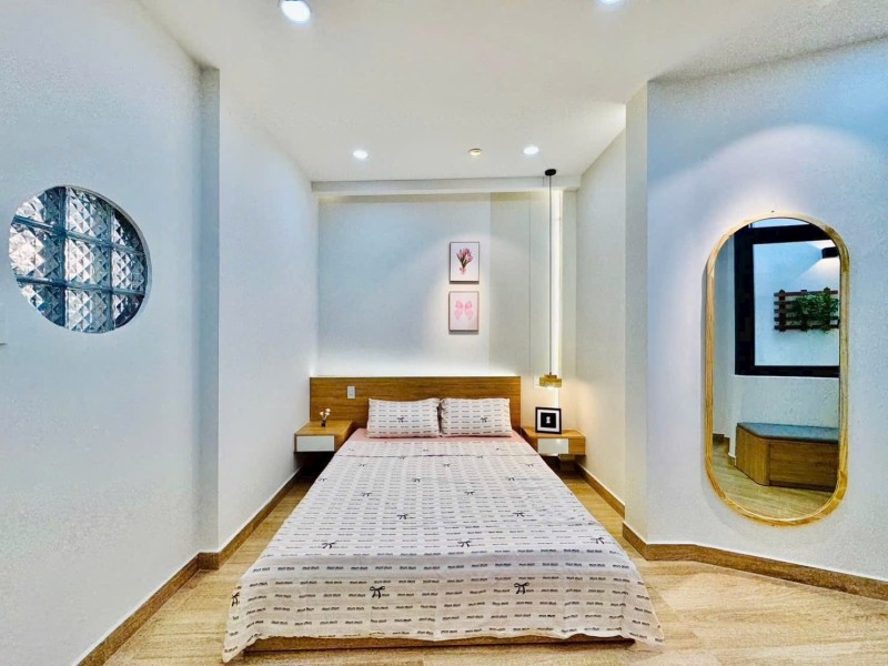 BÁN NHÀ PHÚ NHUẬN HXH 65M2 2 TẦNG NGANG 4.5M 3 PN ĐẸP SÁT MT THÍCH QUẢNG ĐỨC 7.85 TỶ.