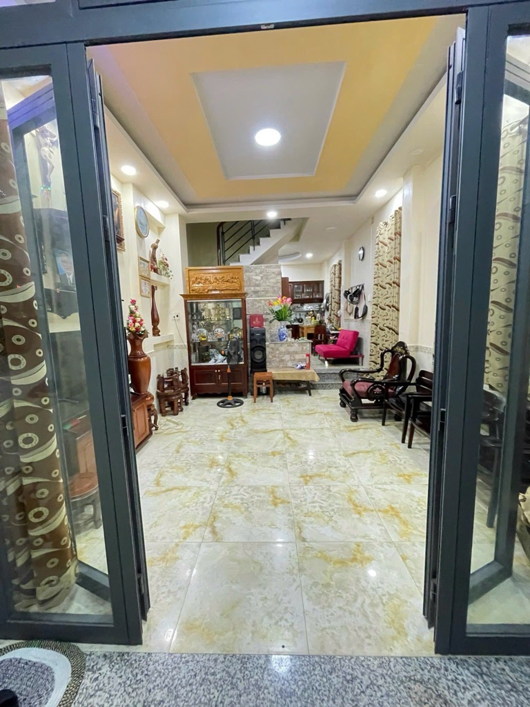 BÁN NHÀ 4 Tầng BTCT Phường 6 Quận 8🏠