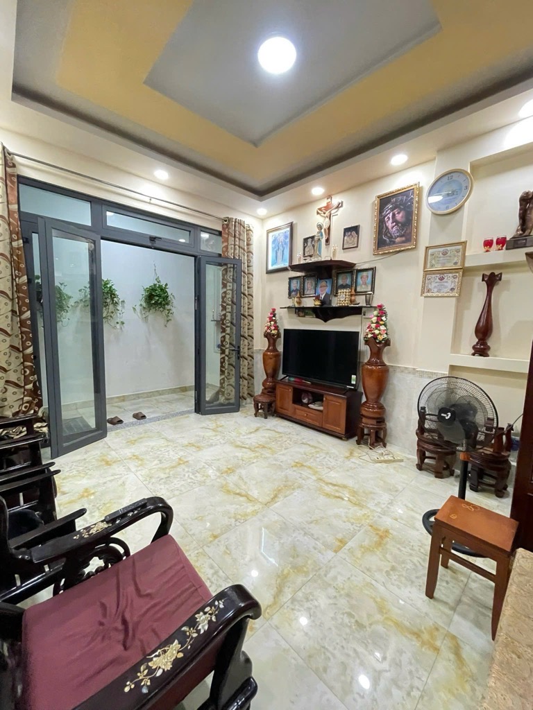 BÁN NHÀ 4 Tầng BTCT Phường 6 Quận 8🏠