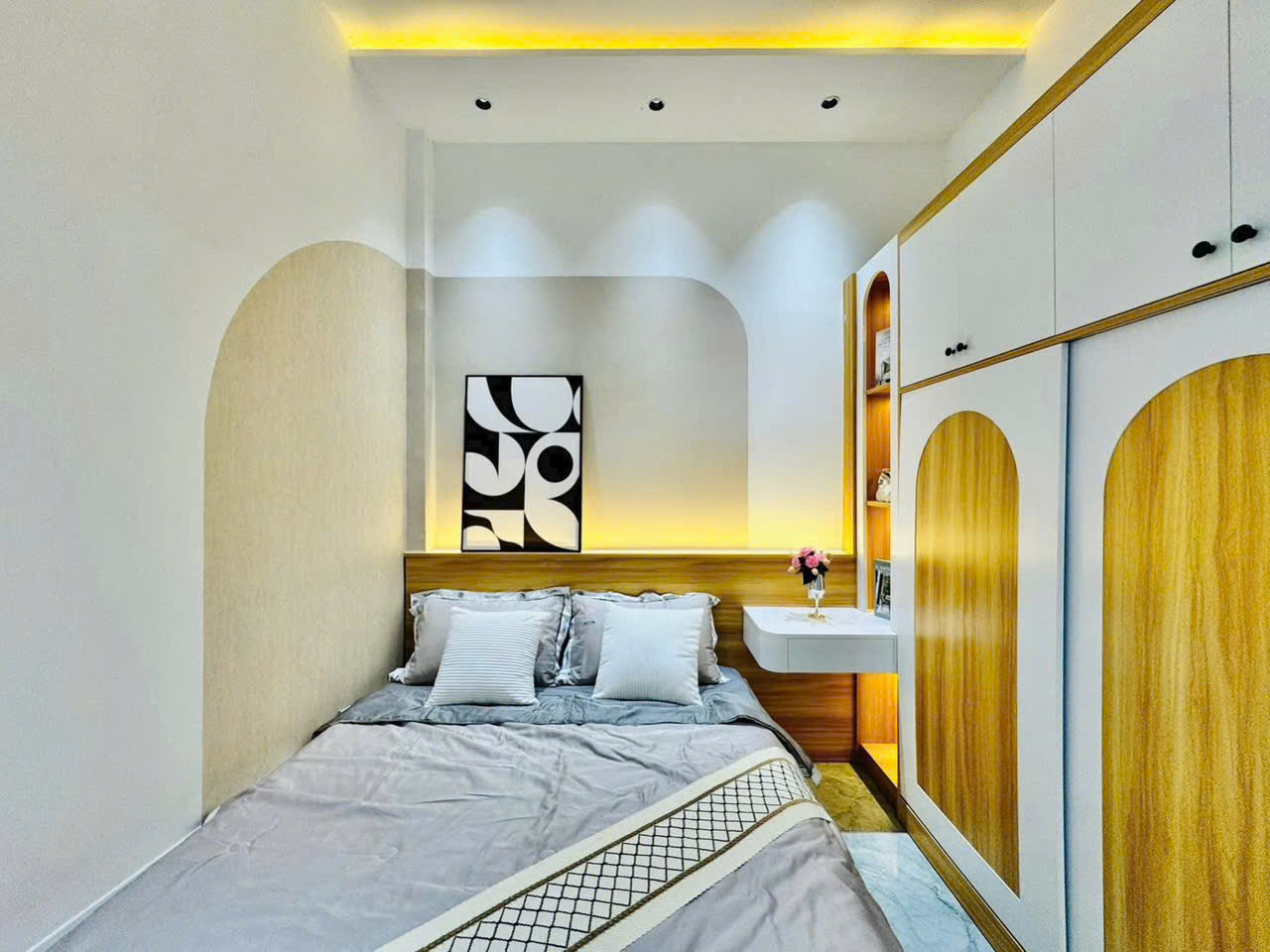BÁN NHÀ NHỈNH 5 TỶ - NHÀ 4 TẦNG 2533eshshf