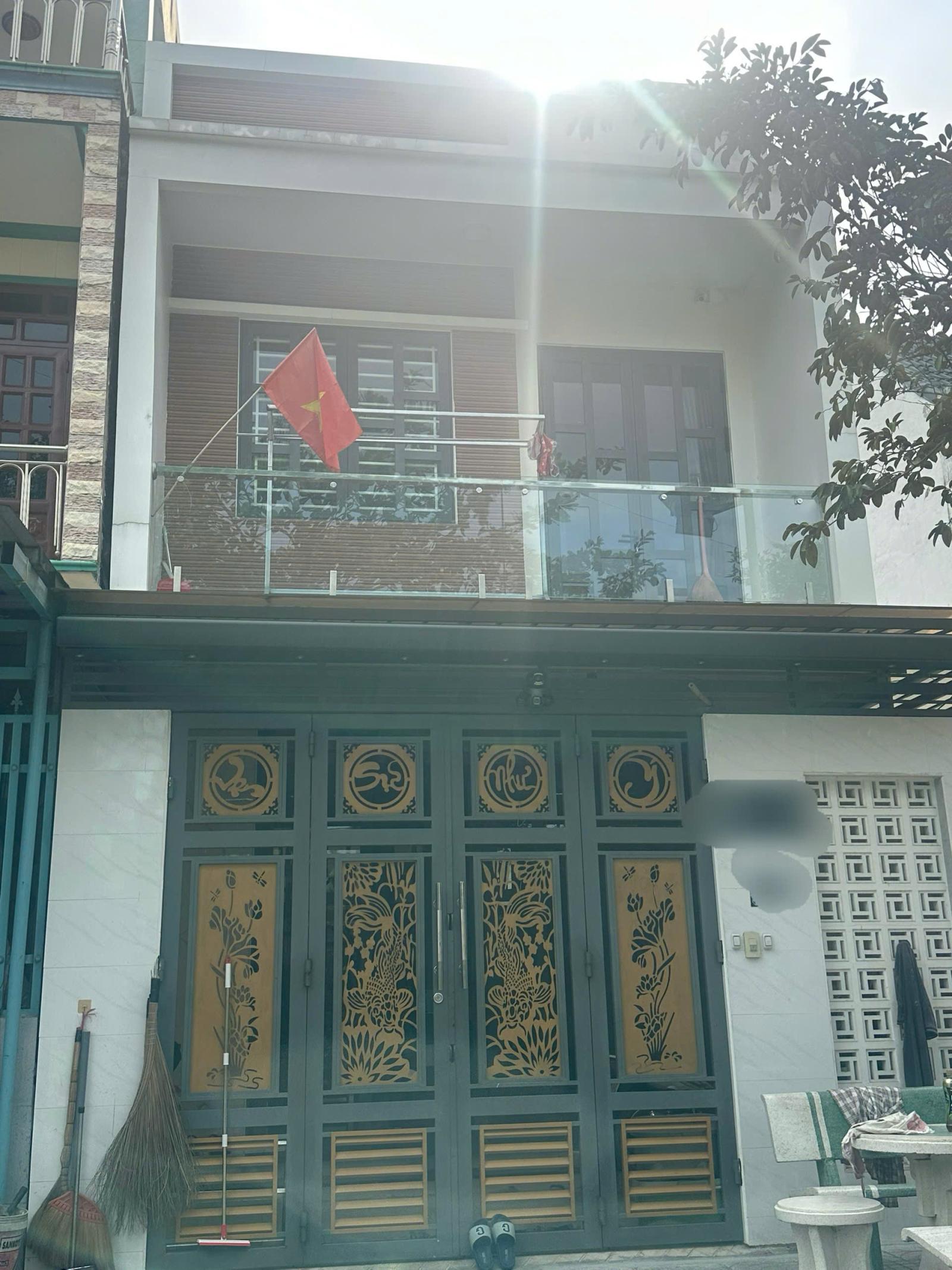BÁN NHÀ NGAY VINHOME GRAND PARK, 75.6M2, 2 TÀNG BTCT, CHỈ 5.X TỶ