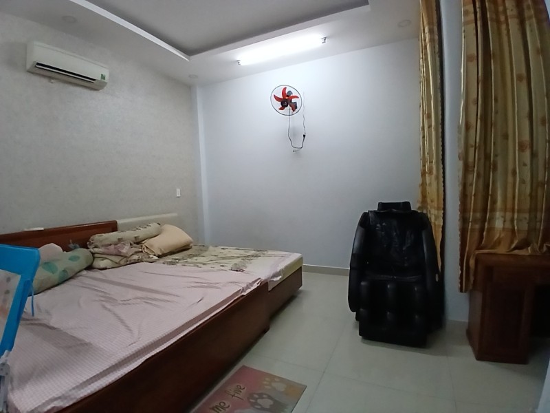 Bán nhà 3 tầng đường Trần Thị Điệu, Phường  Phước Long B, Q9, Thủ Đức, TP HCM. DT - 95m2, 3 tầng.