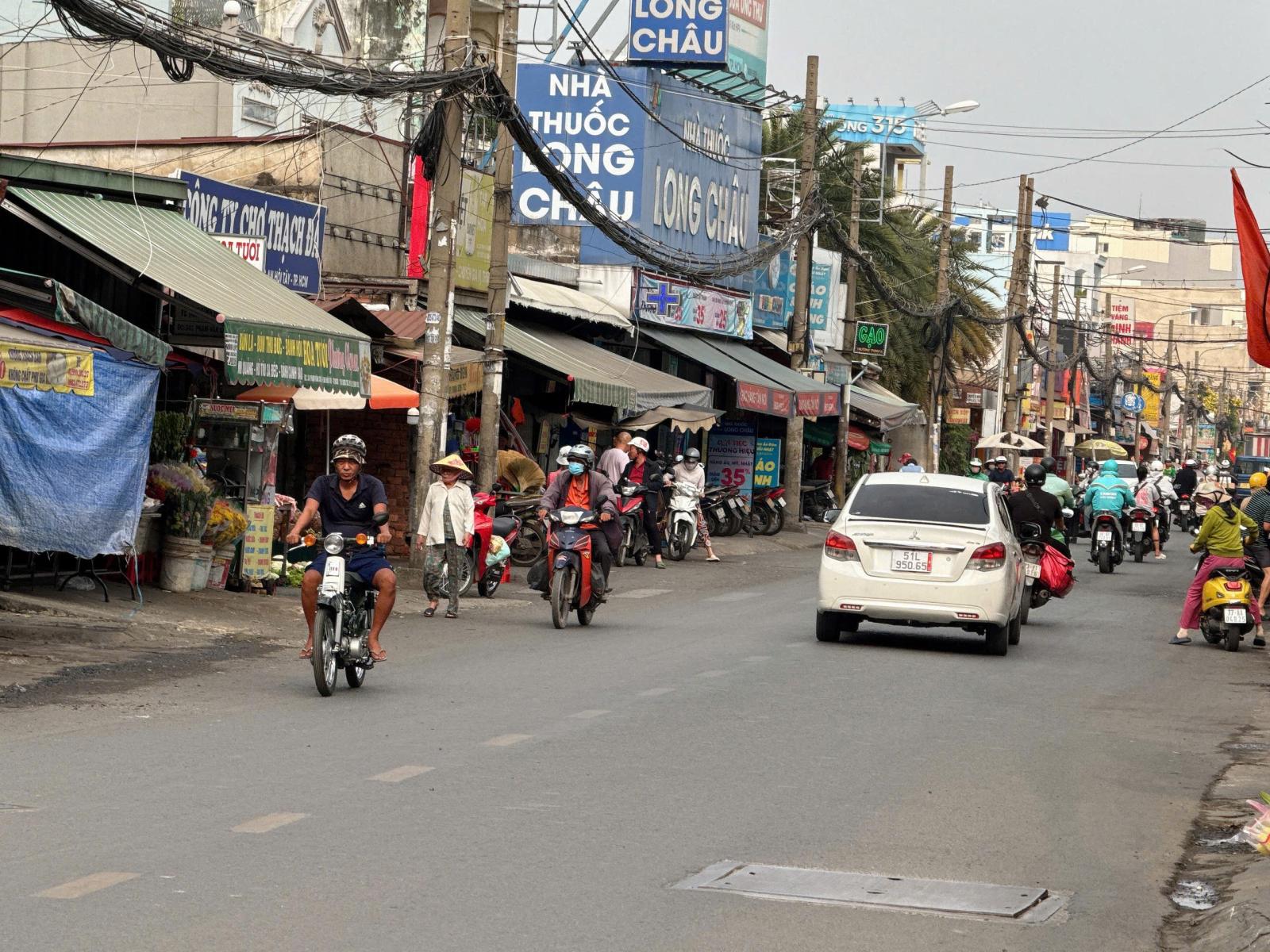 Bán nhà sát Chợ Thạch Đà tặng NT 3 tầng Hẻm 111 Phạm Văn Chiêu 4*28m nở hậu tài lộc chỉ 6 tỷ.