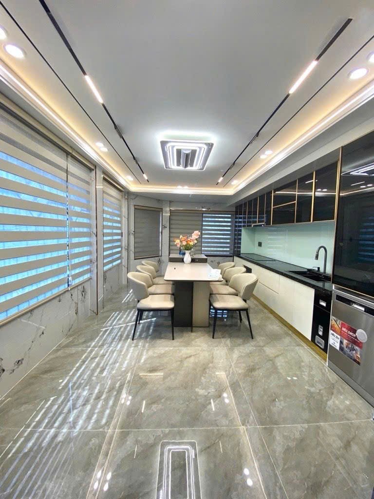 Nhà Đẹp Hẻm 6m - 6 Tầng Có Thằng Máy - 70M2 Chỉ 13,9 Tỷ - Tại Quang Trung, Gò Vấp.