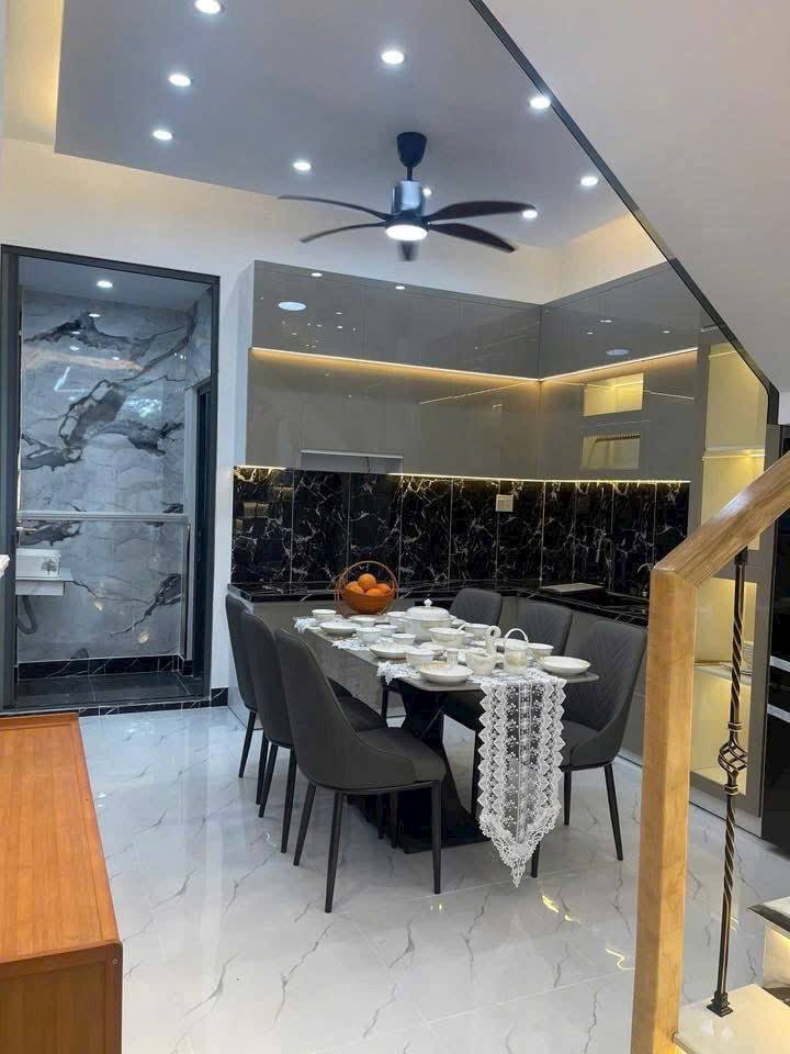🔥 NHÀ MỚI HUỲNH TẤN PHÁT, NHÀ BÈ – HẺM XE HƠI – FULL NỘI THẤT – 6,66 TỶ 🔥