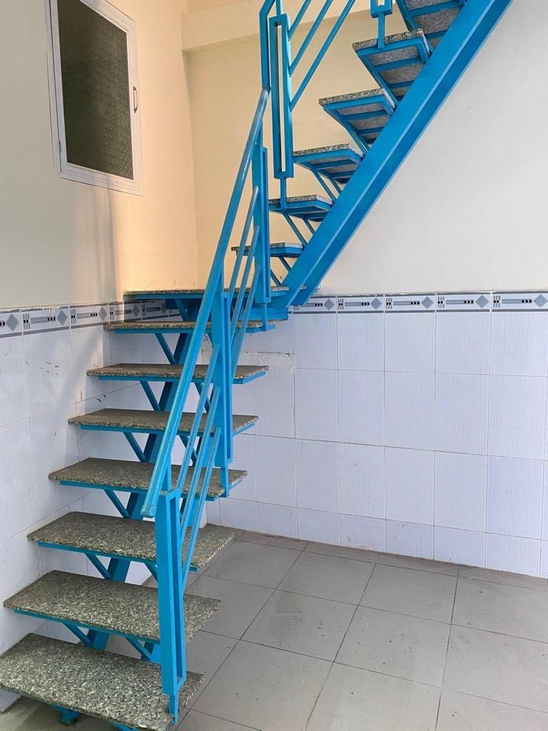 HẺM Ô TÔ KHU VIP LẠC LONG QUÂN – 19 PHÒNG – ĐANG THUÊ 40TR/THÁNG – CHỈ 9.5 TỶ
