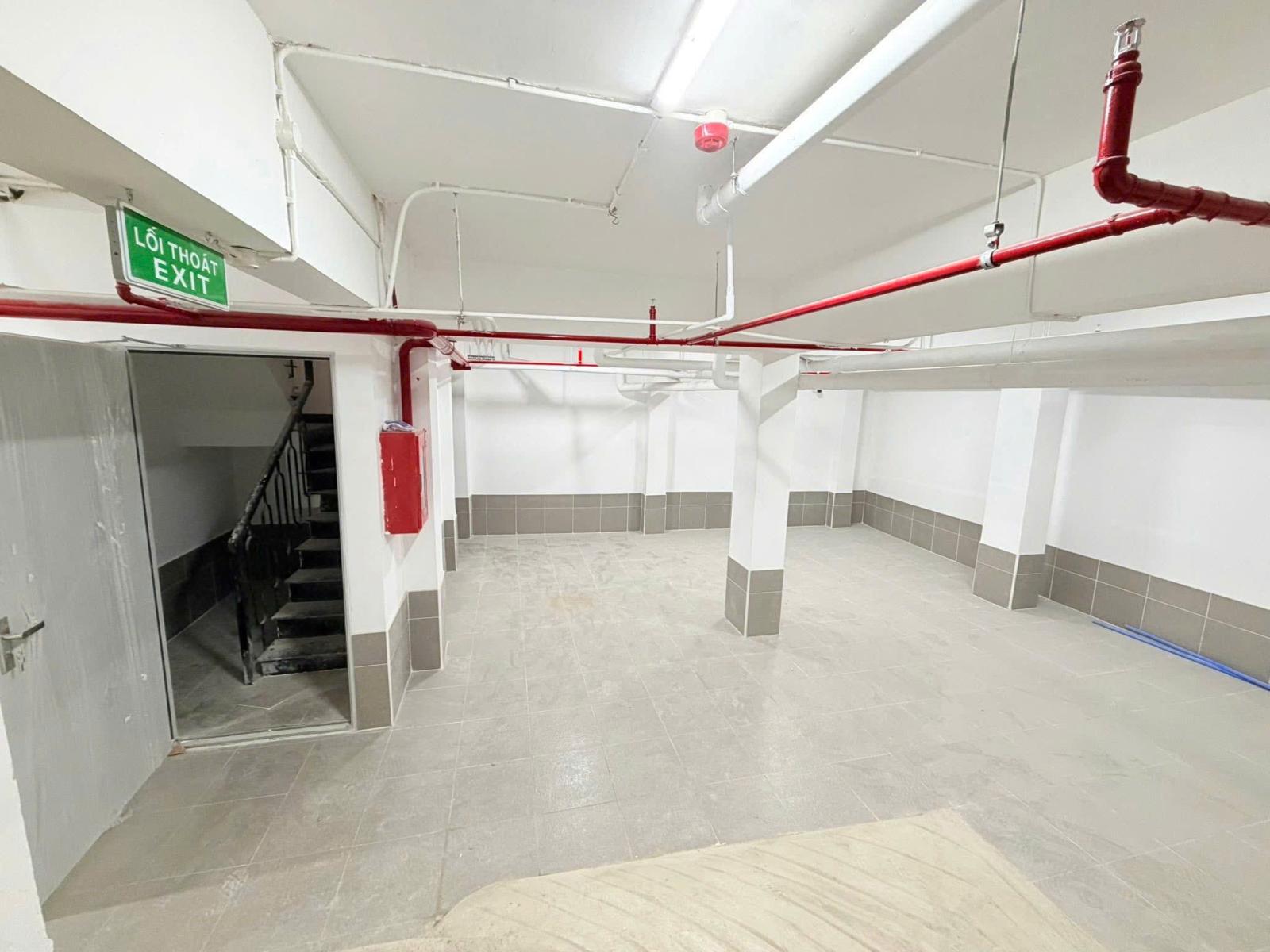 Bán Tòa  CHDV 25 Phòng, HXH Cách Mạng Tháng 8, Quận 3, 8x18m, 5 Tầng, chỉ 35,9 tỷ.
