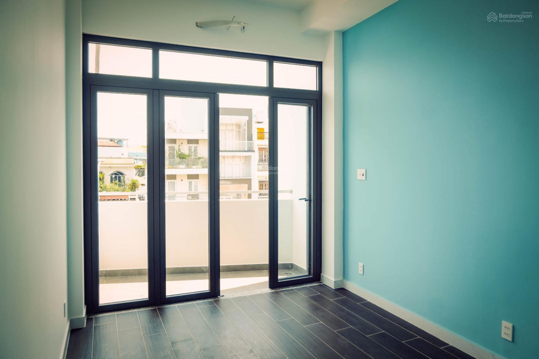Bán nhà mặt phố đẹp 7 tầng có thang máy tại Lạc Long Quân, 13.4 tỷ, 75m2, Tân Bình, HCM