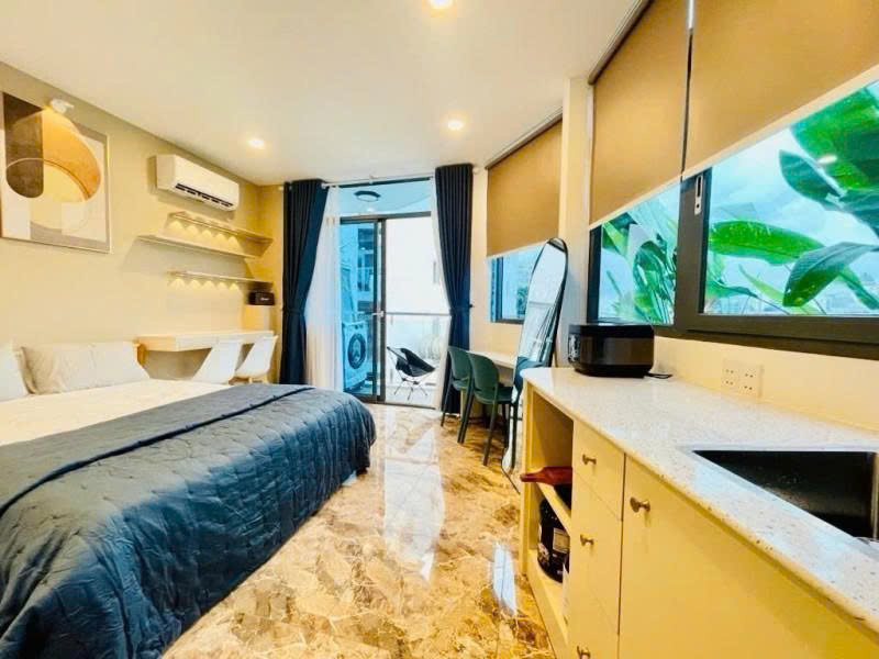 Bán Nhà Mặt tiền Phan Tây Hồ, gần Phan Xích Long, 5,5x11m, 5 Tầng - HĐT 35tr, 13,5 tỷ.
