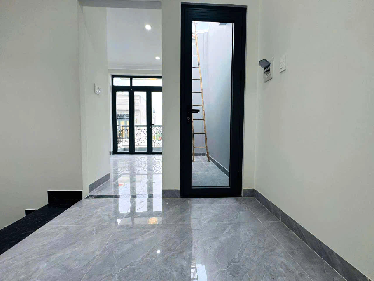 Nhà Mới Hiệp Bình Chánh Gần Phạm Văn Đồng, Hẻm Xe Tải, 4PN 5WC, Full Nội Thất
