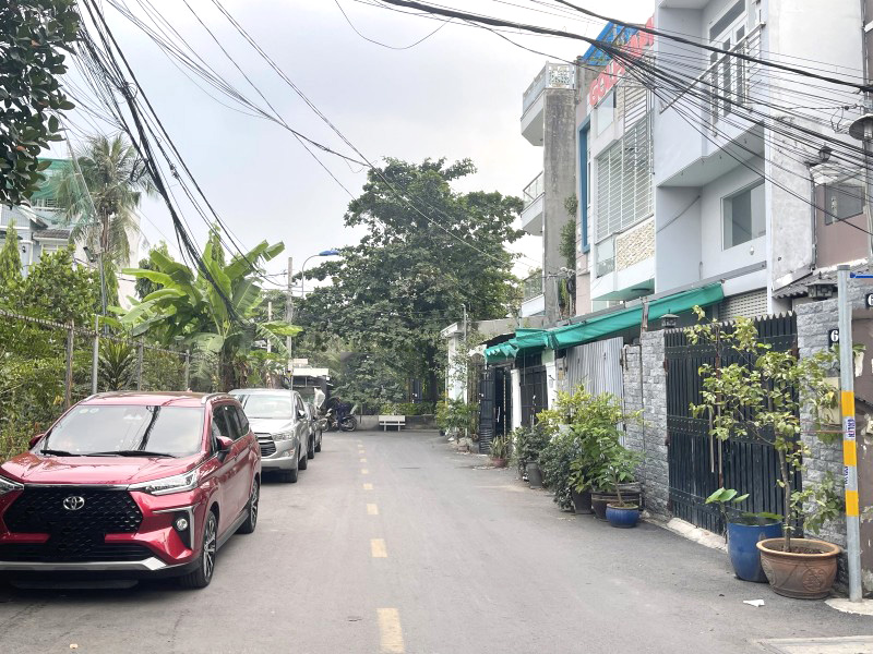 Nhà Mới Hiệp Bình Chánh Gần Phạm Văn Đồng, Hẻm Xe Tải, 4PN 5WC, Full Nội Thất