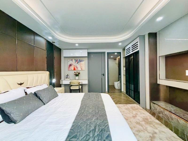 **Bán nhà hẻm Trương Công Định ** phường 14 Tân Bình; 6,5x15m 3 tầng