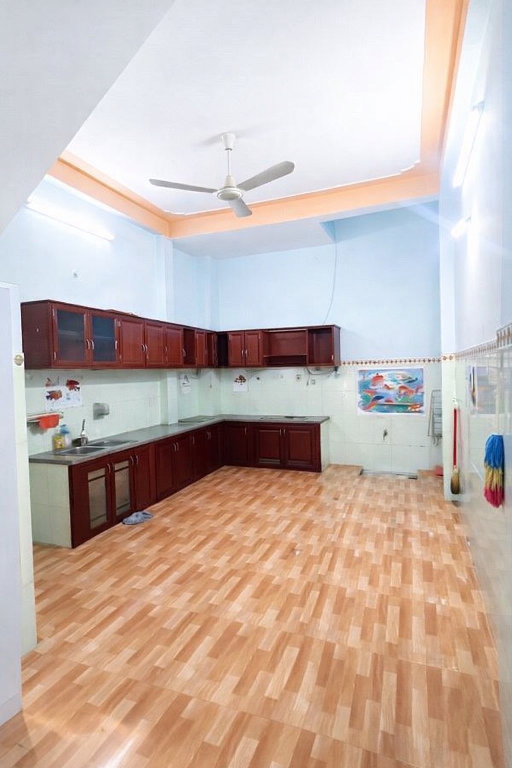 BẠN ĐANG TÌM NHÀ 4 TẦNG HẺM TẢI THÔNG VƯỜN LÀI GIÁ NHỈNH 8?