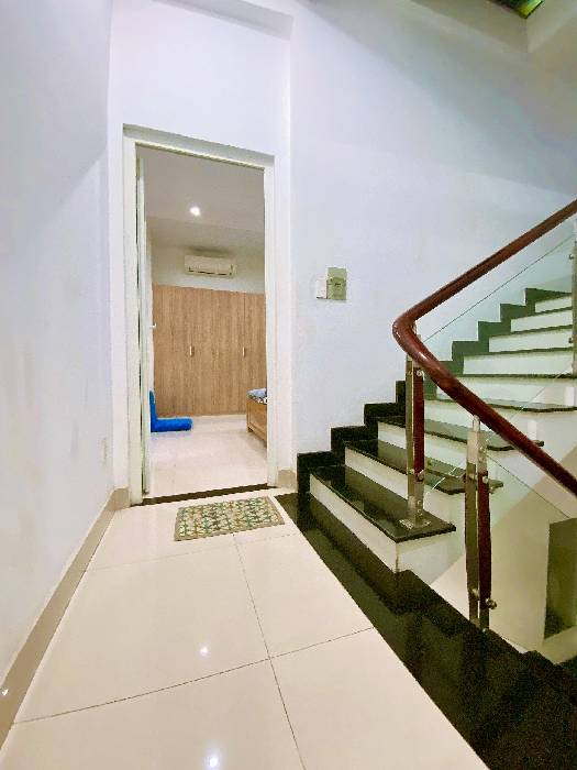 Nhà Đẹp cần bán gấp Phường Trường Thọ - Thủ Đức - 54m2 - 4 Tầng - 4 PN 5WC Chỉ nhỉnh hơn 8 Tỷ.