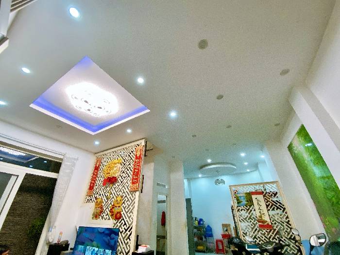 Nhà Đẹp cần bán gấp Phường Trường Thọ - Thủ Đức - 54m2 - 4 Tầng - 4 PN 5WC Chỉ nhỉnh hơn 8 Tỷ.