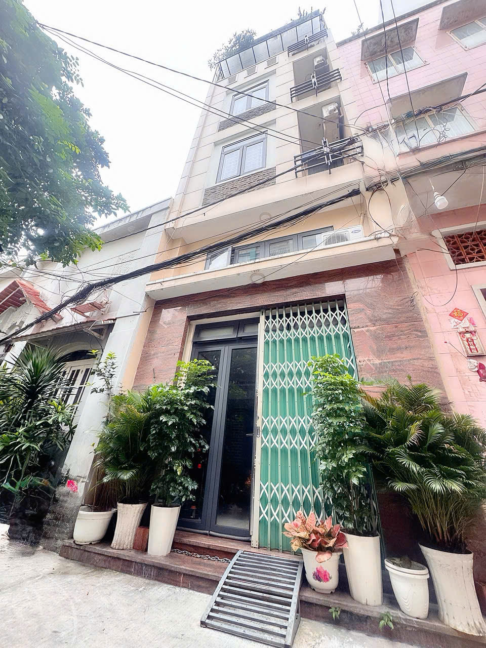 BÁN NHÀ 5 TẦNG HXH Đ.CÔ BẮC, CÔ GIANG, QUẬN 1 - 9PN - CHỈ CÁCH 1 CĂN RA MT - HIẾM NHÀ BÁN - GIANG