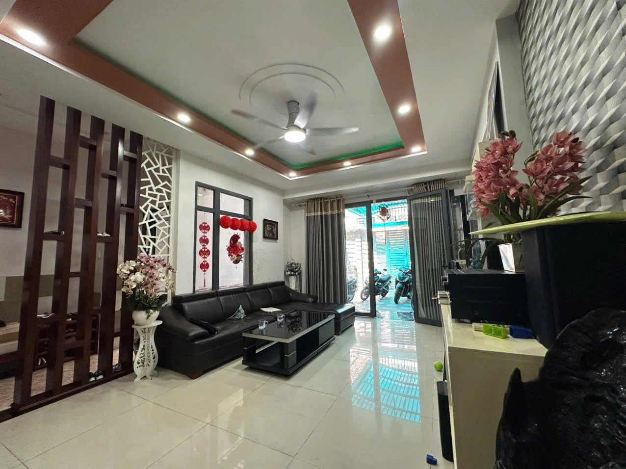 Bán nhà Mặt tiền Phú Thọ Hòa - nối Lũy Bán Bích, 5,2x10,5m  - 4 Tầng - 3PN, chỉ 10,6 tỷ.