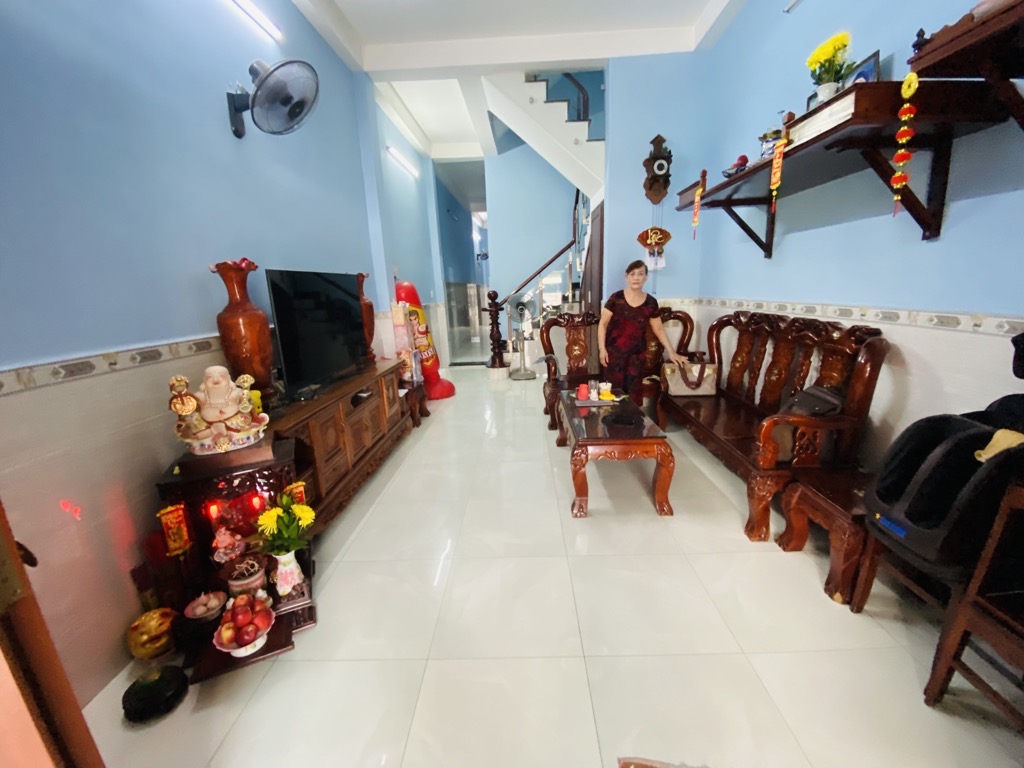 Nhà Linh Tây - Thủ Đức  - 72m2 - 3 Tầng - Chỉ hơn 8.88 Tỷ.