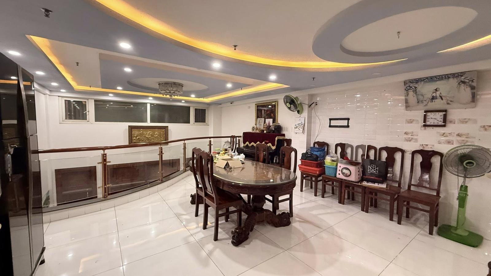 NHÀ MỚI ĐƯỜNG 8M -   GÒ VẤP - FULL NỘI THẤT - 4.2MX14M - 5TẦNG - GIÁ 10 TỶ